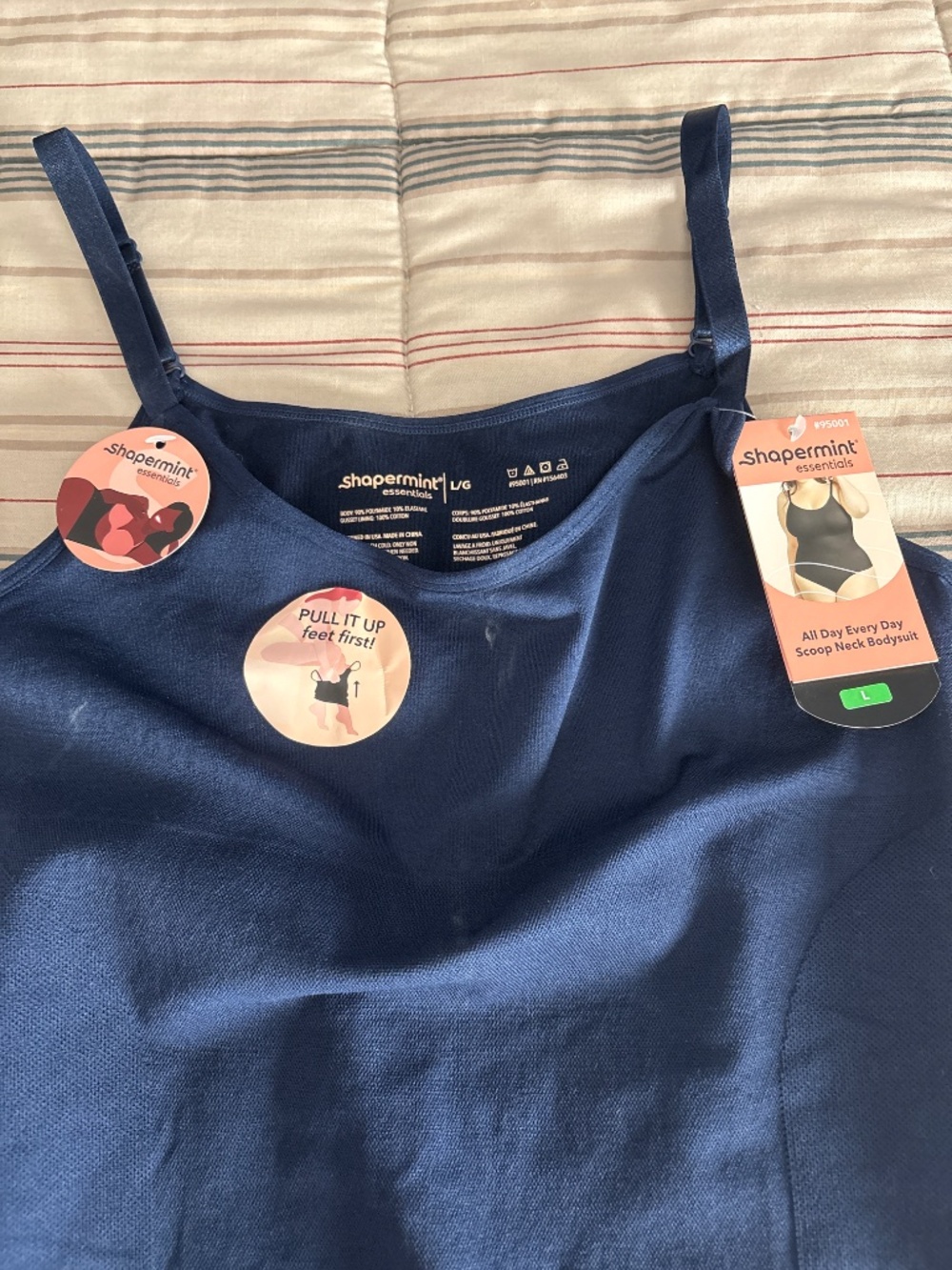 Shapermint Essentials All Day Every Day Scoop Neck Bodysuit - Navy / L x 1 - Picture 6 of 7